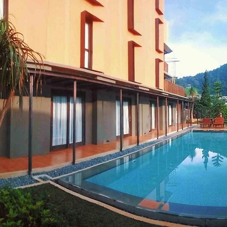 Grand Metro Puncak Hotel Cibodas Luaran gambar