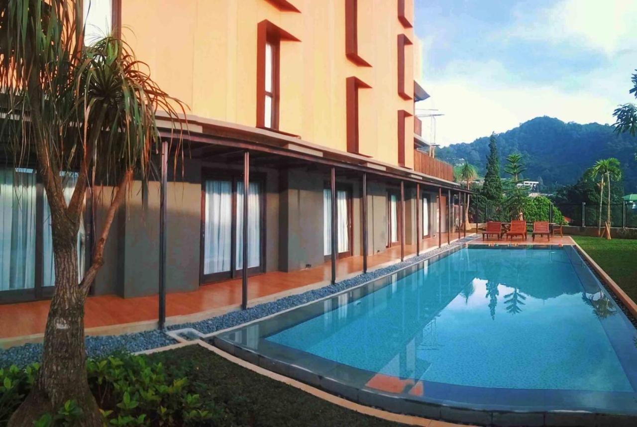 Grand Metro Puncak Hotel Cibodas Luaran gambar